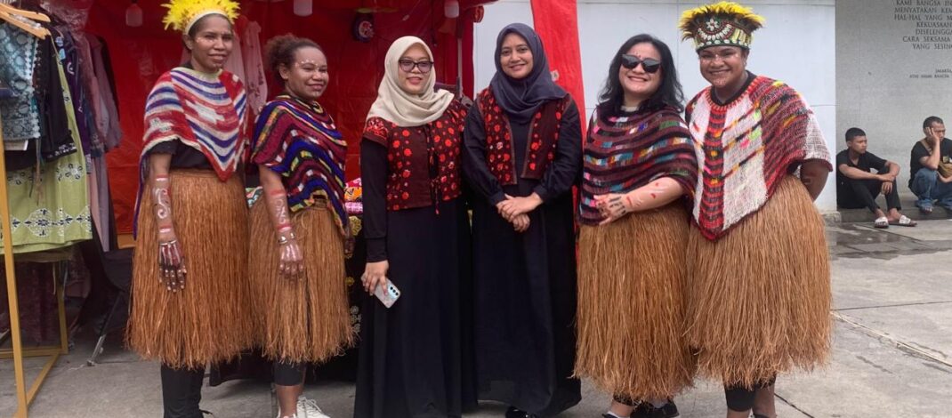 Rumah Batik Serunai Kampar Tampil di Ajang Gema Pemuda