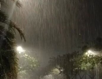 BMKG Prediksi Hujan Lebat di Riau Malam Ini