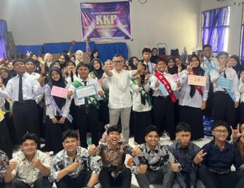 Jadi Pemateri di KKP OSIS SMAN 01 Bangkinang Kota, Syawir: Pendidikan Pemilih Pemula